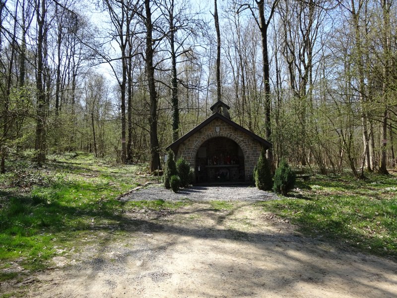 Fichier:Guerre 40-45 Monument de la résistance Fraiture.jpg