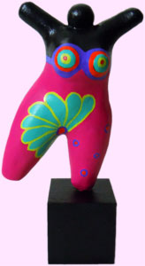 Fichier:Pap mach nana 002.jpg