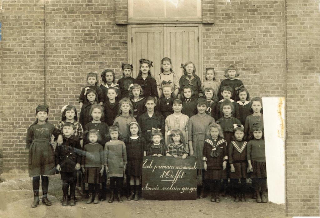 Eco com filles 08.71.jpg