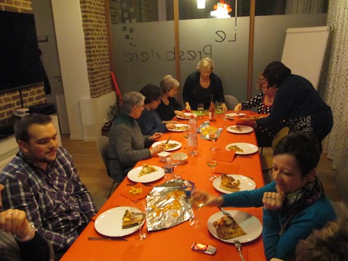 Fichier:Atelier cuisine CCE Pizzas09.jpg