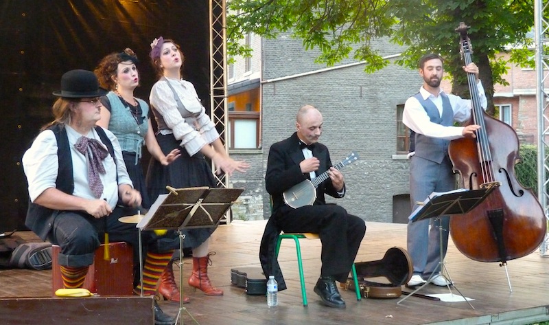 Fichier:Tchafornis 2012 Cie Ah mon amour.jpg