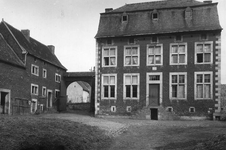 Fichier:A83157 std.jpg