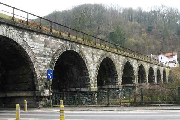 Fichier:Viaduc Chinet.jpg