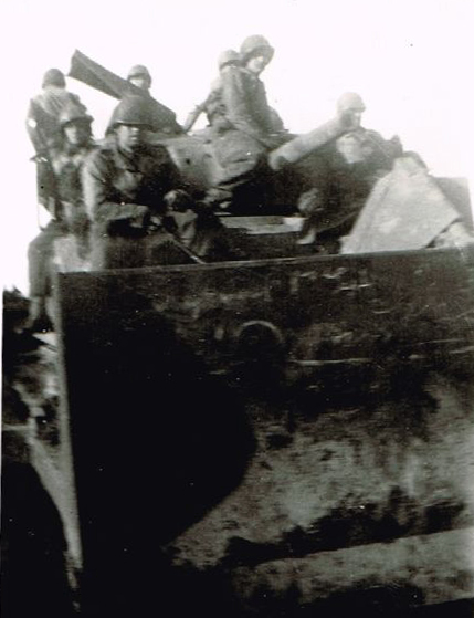 Fichier:Guerre 40-45 11.jpg