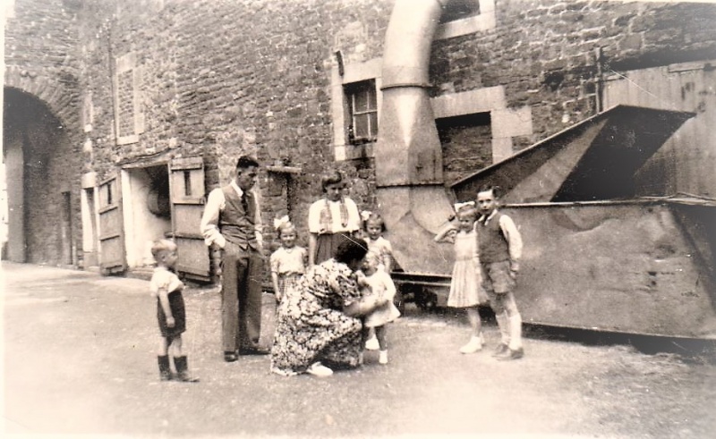 Fichier:Ell 16.71.jpg