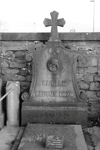 Fichier:Ledoux-Dozo NC8.JPG