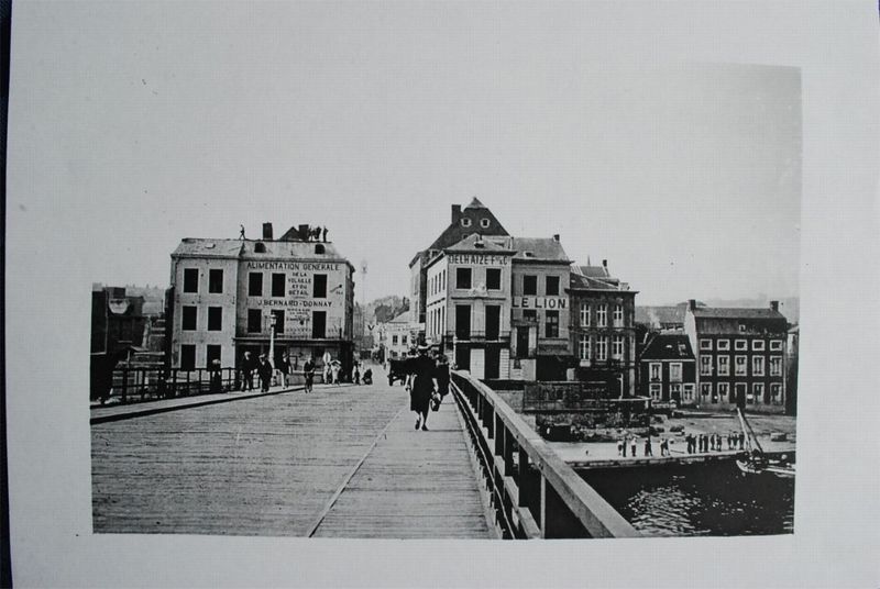 Fichier:Rue Neuve durant la guerre2.JPG