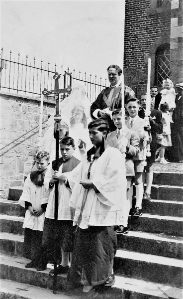 Fichier:Communion 4 1952.jpg