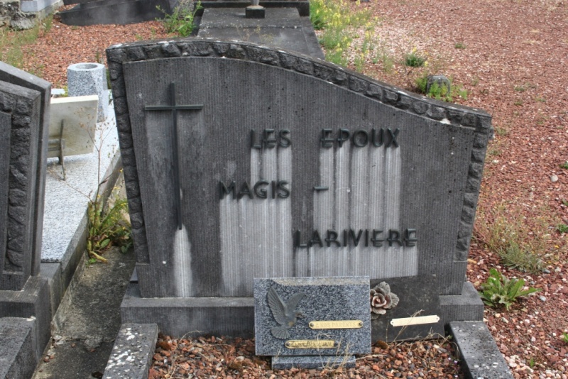 Fichier:Magis-Larivière NC502.JPG