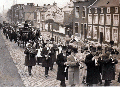 Catastrophe-1930-cortege.gif