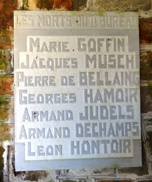 Fichier:Guerre 40-45 Monument de la résistance Fraiture Détails.jpg