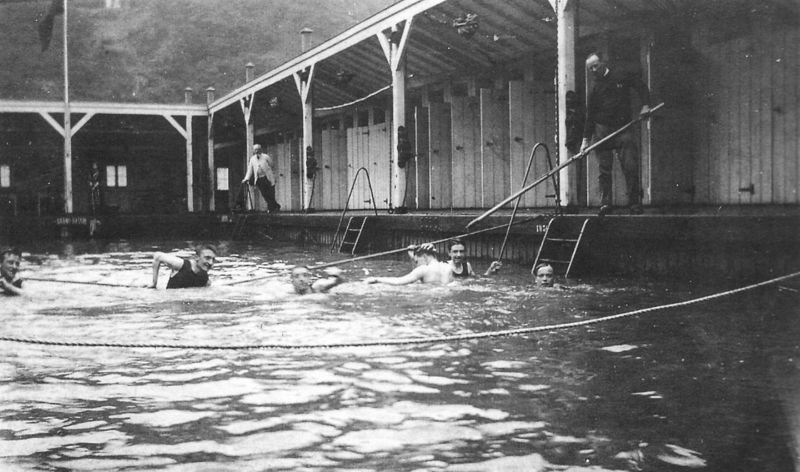 Fichier:Bassin de natation.JPG