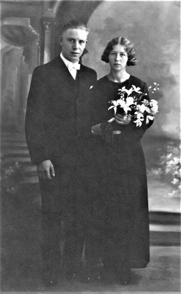 Fichier:Pêtre-Genot Photo mariage.JPG