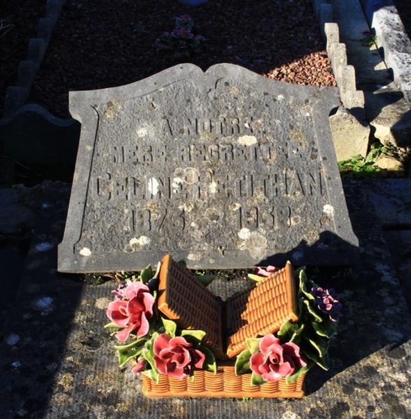 Fichier:Petithan Céline NC666.jpg