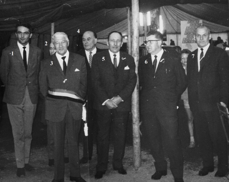 Fichier:Fête-Dieu Ouffet 1968.62.jpg