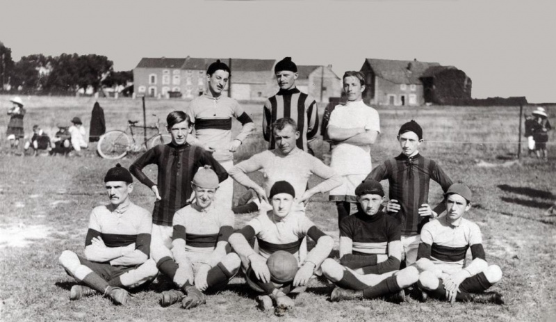 Fichier:Foot 27.71.jpg