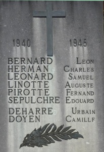 Tumulaire 40-45.71.JPG