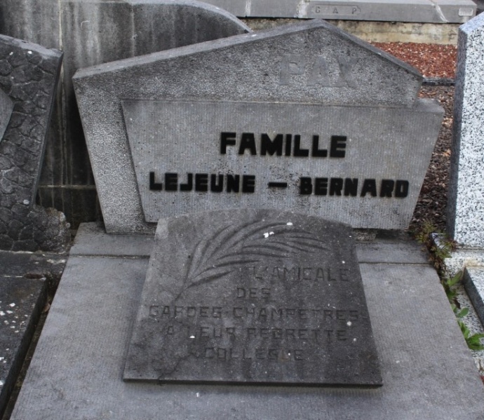 Fichier:Lejeune-Bernard NC170.jpg