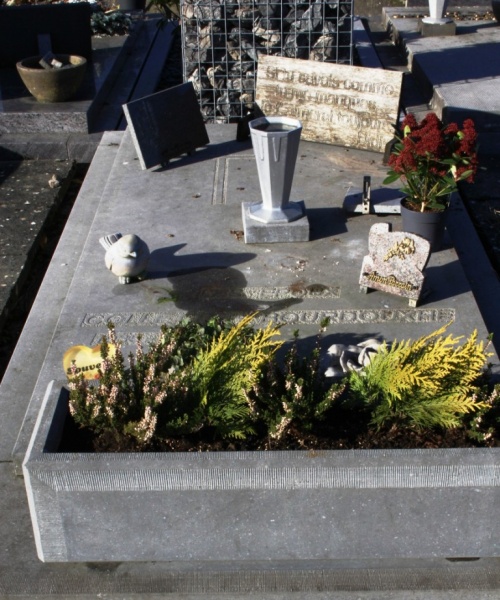 Fichier:Collette-Bourdouxhe NC460.JPG