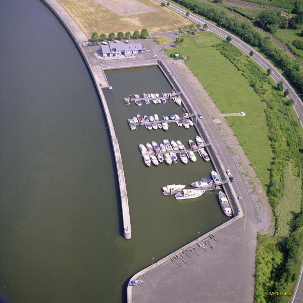 Fichier:Port de Statte2.jpg