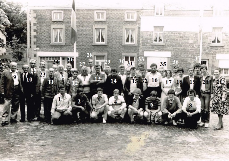 Fichier:Union Ouffetoise 1971-1976.Paint.jpg