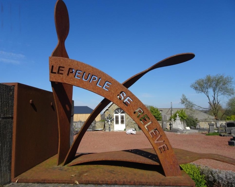 Fichier:Ouffet sculp droite.71.JPG