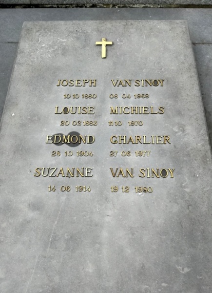 Fichier:Van Sinoy-Michiels NC240.jpg